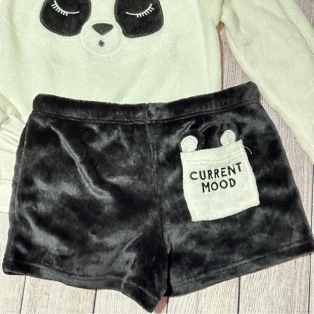 Secret Treasures Velour Panda PJ Short Set Size S - Picture 2 of 8